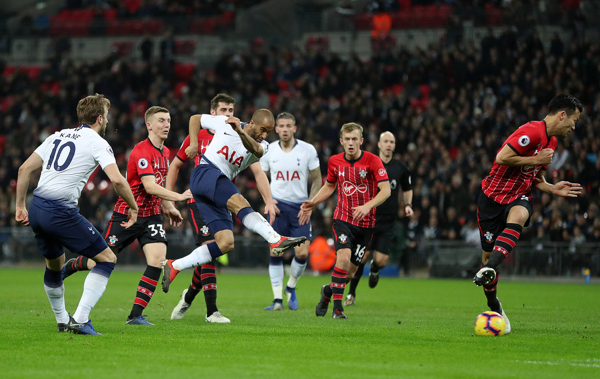 他在禁区内 他在禁区内